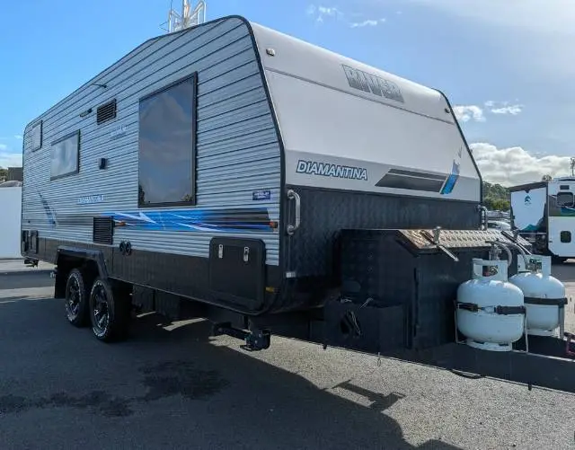 https://media-caravea.syd1.digitaloceanspaces.com/caravans/6EC20027/image-4.webp?q=cdH4r431YB