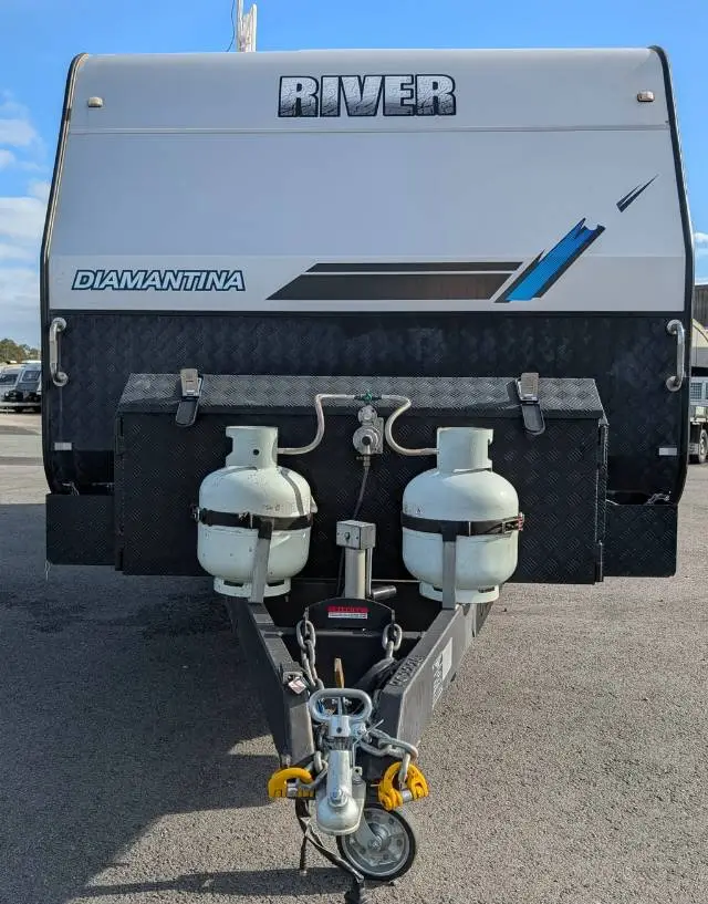 https://media-caravea.syd1.digitaloceanspaces.com/caravans/6EC20027/image-5.webp?q=V2lApZV96W