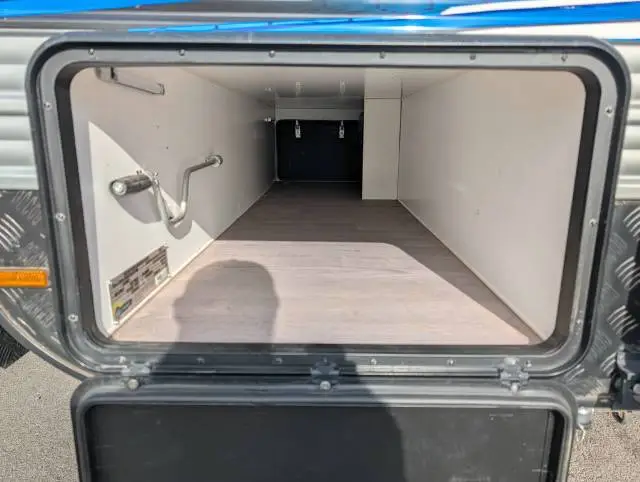 https://media-caravea.syd1.digitaloceanspaces.com/caravans/6EC20027/image-6.webp?q=WIWremrdVW