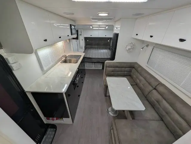 https://media-caravea.syd1.digitaloceanspaces.com/caravans/6EC20027/image-7.webp?q=h5CYEgSeuO