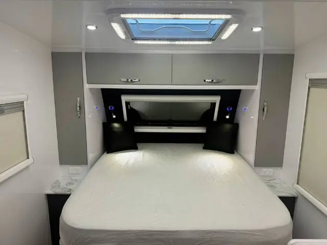 https://media-caravea.syd1.digitaloceanspaces.com/caravans/6EC20031/image-7.webp?q=ZoP2sL92Qd