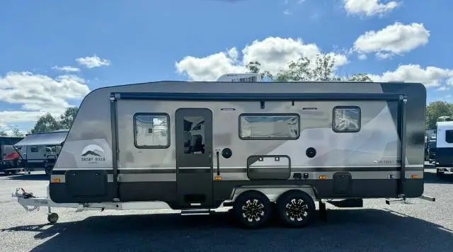 https://media-caravea.syd1.digitaloceanspaces.com/caravans/6EC20032/image-1.webp?q=pkOZJtcgTv