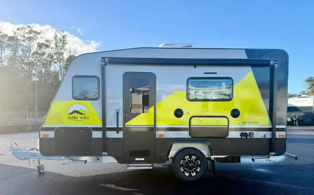 https://media-caravea.syd1.digitaloceanspaces.com/caravans/6EC20071/image-1.webp?q=8mszEoWKGq