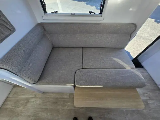 https://media-caravea.syd1.digitaloceanspaces.com/caravans/6EC20071/image-9.webp?q=uZf7wwShxs