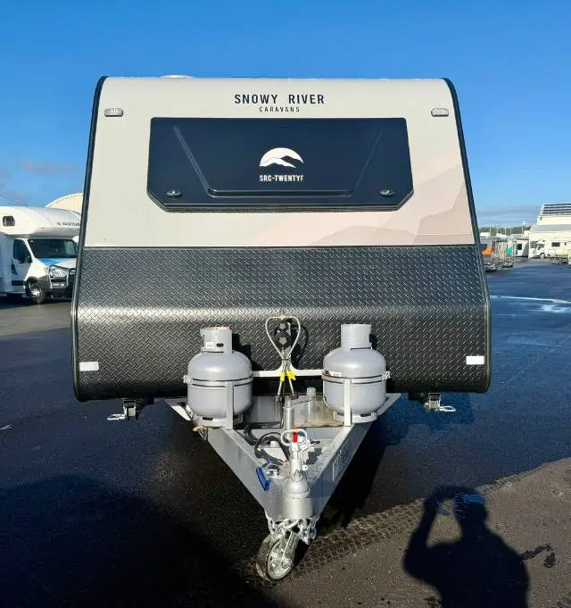 https://media-caravea.syd1.digitaloceanspaces.com/caravans/6EC20082/image-4.webp?q=LQGHSbHrxZ