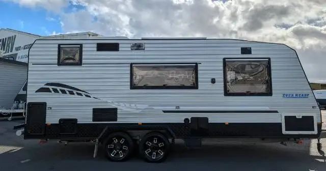 https://media-caravea.syd1.digitaloceanspaces.com/caravans/6EC20086/image-3.webp?q=v7HT0NZ15D