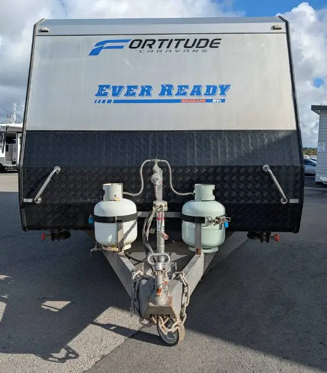 https://media-caravea.syd1.digitaloceanspaces.com/caravans/6EC20086/image-5.webp?q=YvpU1BXJ7I