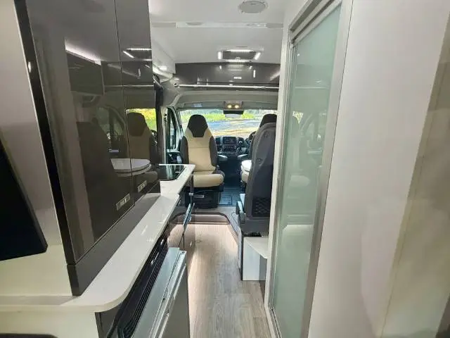 USED 2023 WINDSOR OTWAY