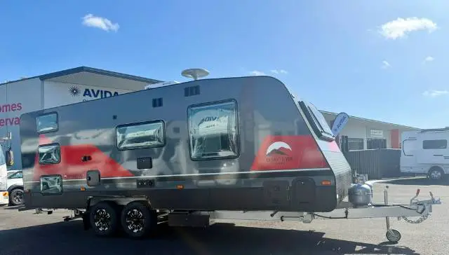 https://media-caravea.syd1.digitaloceanspaces.com/caravans/6EC20349/image-2.webp?q=EseySzovTm
