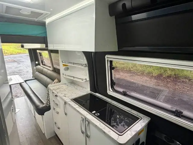 USED 2024 AVIDA DIVERSION V7002