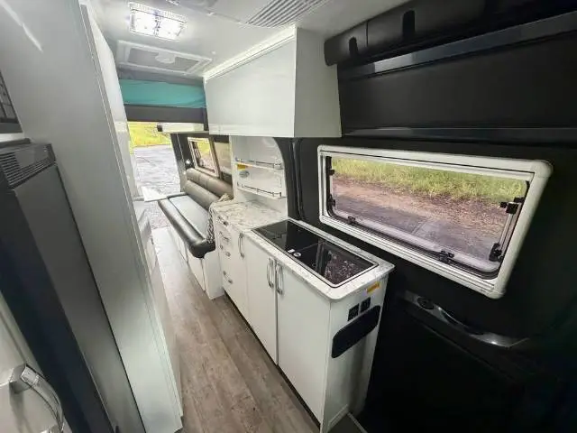 USED 2024 AVIDA DIVERSION V7002