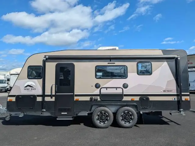 https://media-caravea.syd1.digitaloceanspaces.com/caravans/6EC20435/image-1.webp?q=Ps8ZkYRU72