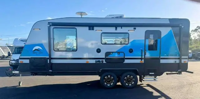 https://media-caravea.syd1.digitaloceanspaces.com/caravans/6EC20436/image-1.webp?q=Nsx7XxsSFb
