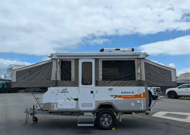 USED 2012 JAYCO EAGLE