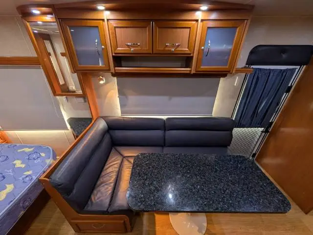 USED 2011 CONCEPT ASCOT