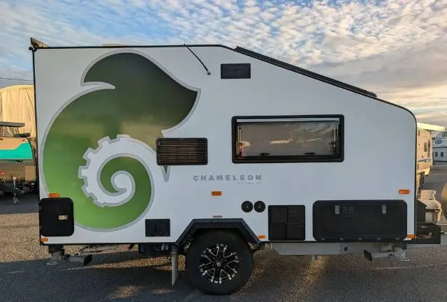 USED 2023 CRUSADER CHAMELEON ACTION SV