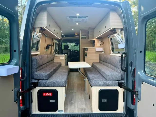 https://media-caravea.syd1.digitaloceanspaces.com/caravans/6EC20547/image-6.webp?q=bxb0xRkyat