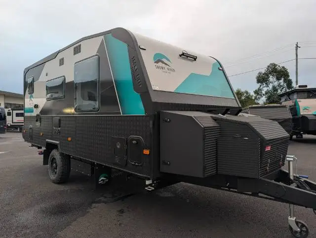 https://media-caravea.syd1.digitaloceanspaces.com/caravans/6EC20628/image-1.webp?q=f7SvgnPXBx