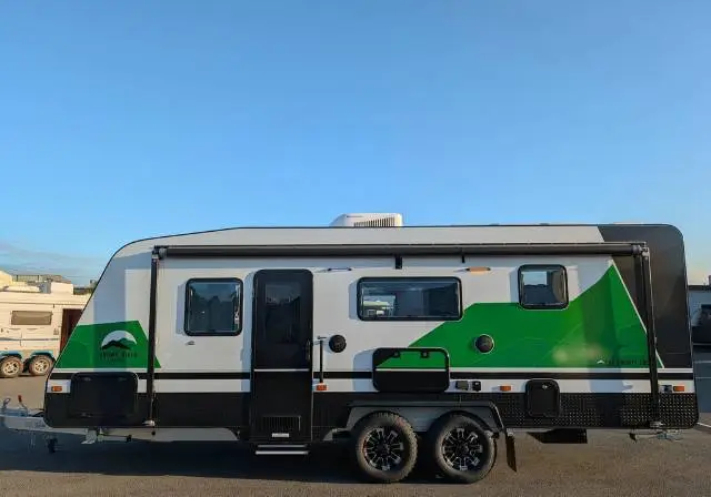 https://media-caravea.syd1.digitaloceanspaces.com/caravans/6EC20680/image-1.webp?q=zjghGewRVP