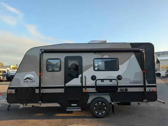 https://media-caravea.syd1.digitaloceanspaces.com/caravans/6EC20698/image-1.webp?q=mtHwt43hLc