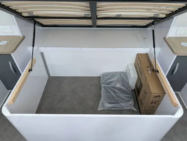 https://media-caravea.syd1.digitaloceanspaces.com/caravans/6EC20698/image-8.webp?q=CrtsovEqrt