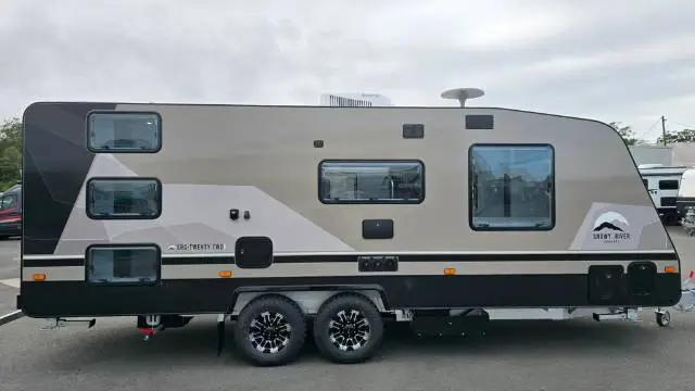 https://media-caravea.syd1.digitaloceanspaces.com/caravans/6EC20699/image-3.webp?q=ASqjARG6WO