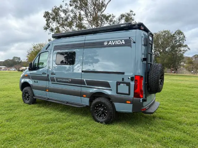 https://media-caravea.syd1.digitaloceanspaces.com/caravans/6EC20752/image-3.webp?q=G11BEbWXsT