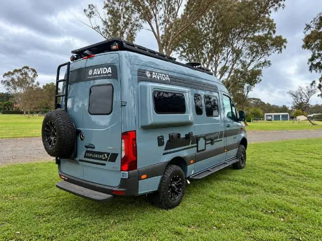 https://media-caravea.syd1.digitaloceanspaces.com/caravans/6EC20752/image-4.webp?q=s7H0OjUB7m
