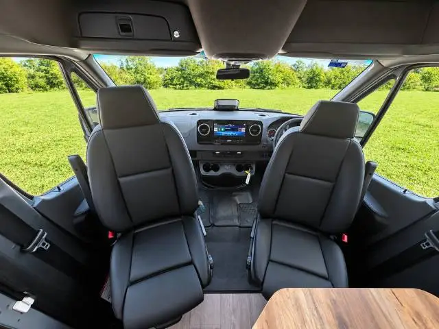 https://media-caravea.syd1.digitaloceanspaces.com/caravans/6EC20752/image-8.webp?q=uFh7hf8pzZ