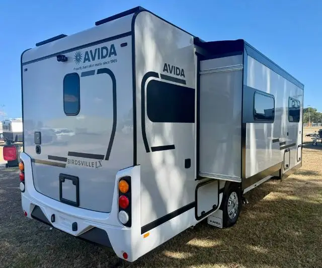 https://media-caravea.syd1.digitaloceanspaces.com/caravans/6EC20753/image-5.webp?q=aemGcbObT1