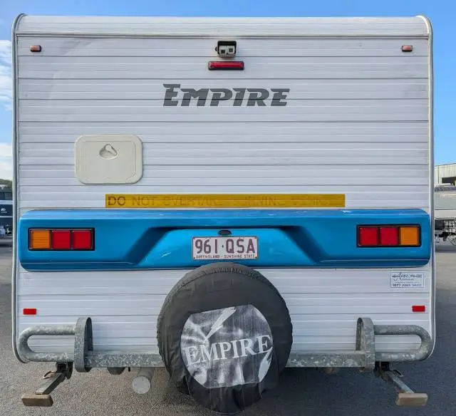 https://media-caravea.syd1.digitaloceanspaces.com/caravans/6EC20779/image-2.webp?q=RA6jwuhS69