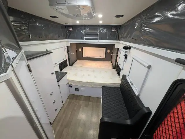 USED 2022 FANTASY CARAVAN F3S-D