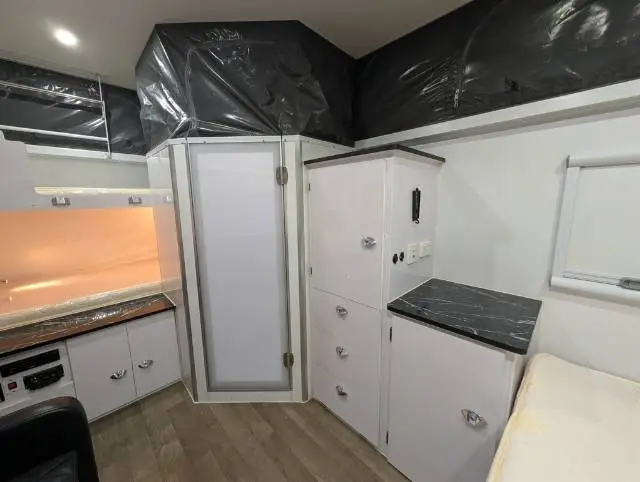 USED 2022 FANTASY CARAVAN F3S-D
