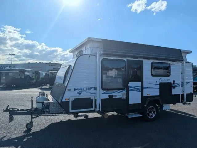 USED 2013 ATLANTIC CARAVANS PACIFIC EXPRESS