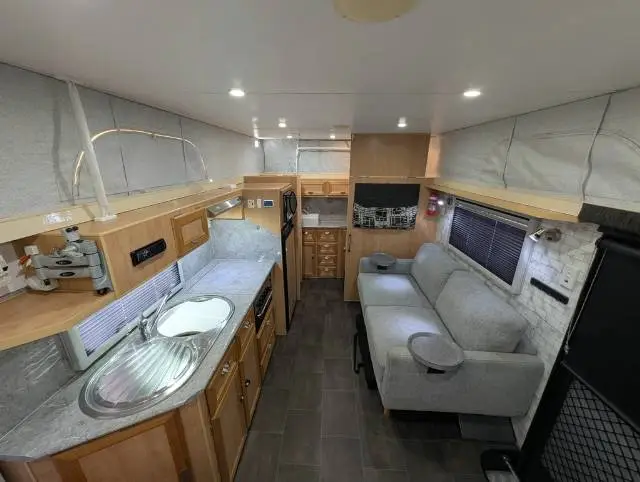 USED 2013 ATLANTIC CARAVANS PACIFIC EXPRESS