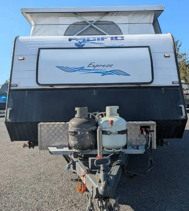 USED 2013 ATLANTIC CARAVANS PACIFIC EXPRESS