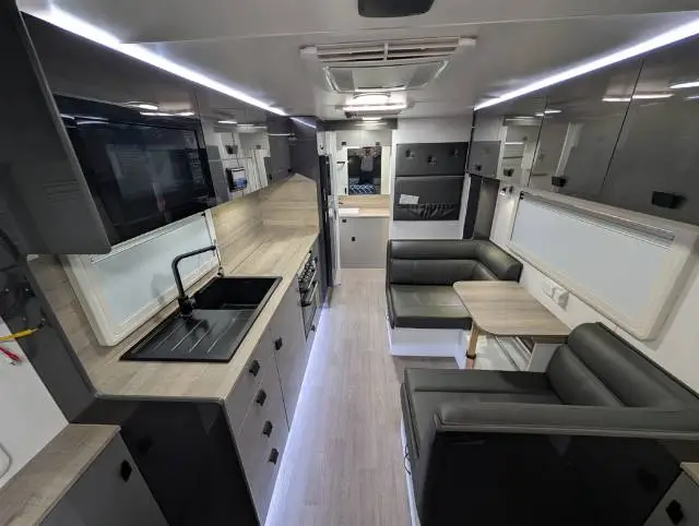 USED 2022 CONCEPT RS196