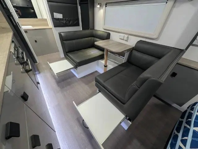 USED 2022 CONCEPT RS196