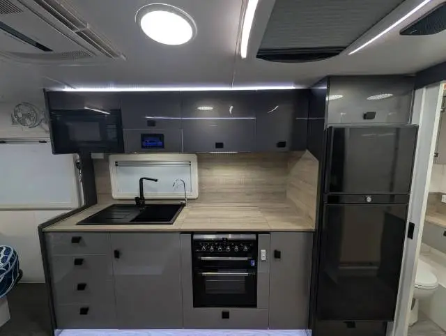 USED 2022 CONCEPT RS196
