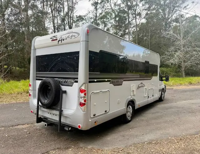 USED 2025 AVAN OVATION M6 TITANIUM SINGLE BEDS