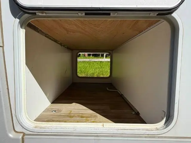 https://media-caravea.syd1.digitaloceanspaces.com/caravans/6EC21104/image-9.webp?q=3GBHXCp1r8