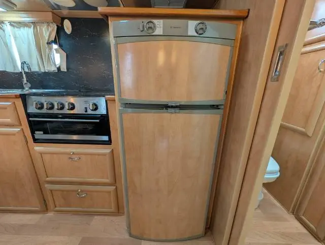USED 2008 GOLDEN EAGLE CARAVANS DELUXE TOURER