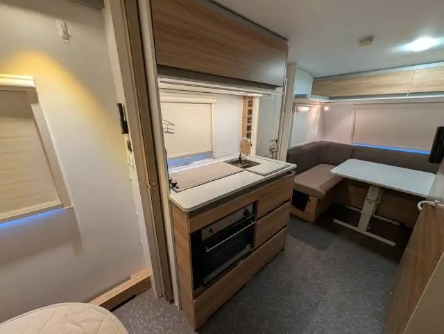 USED 2018 ADRIA ALTEA 552UP