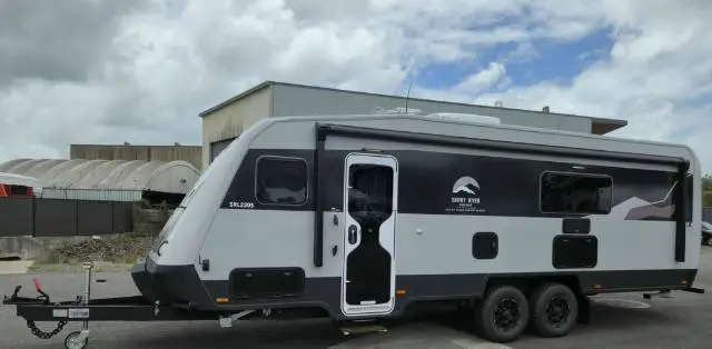 NEW 2025 SNOWY RIVER SRL220S