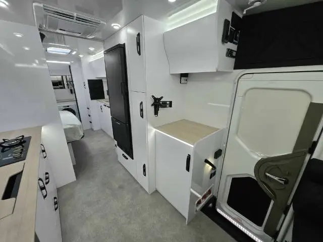 NEW 2025 SNOWY RIVER SRL220S
