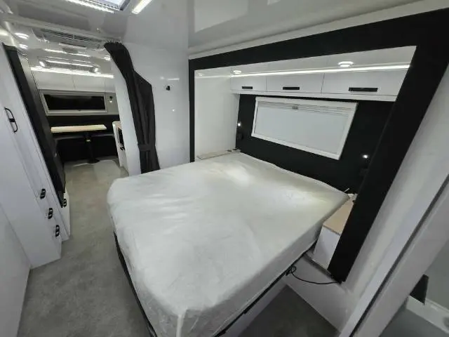 NEW 2025 SNOWY RIVER SRL220S