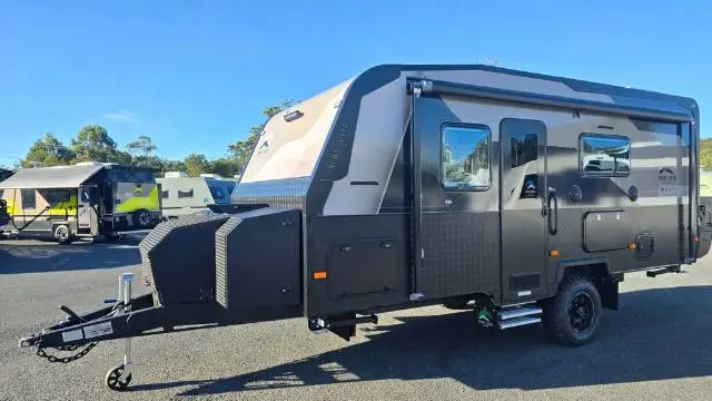 NEW 2026 SNOWY RIVER SRT18
