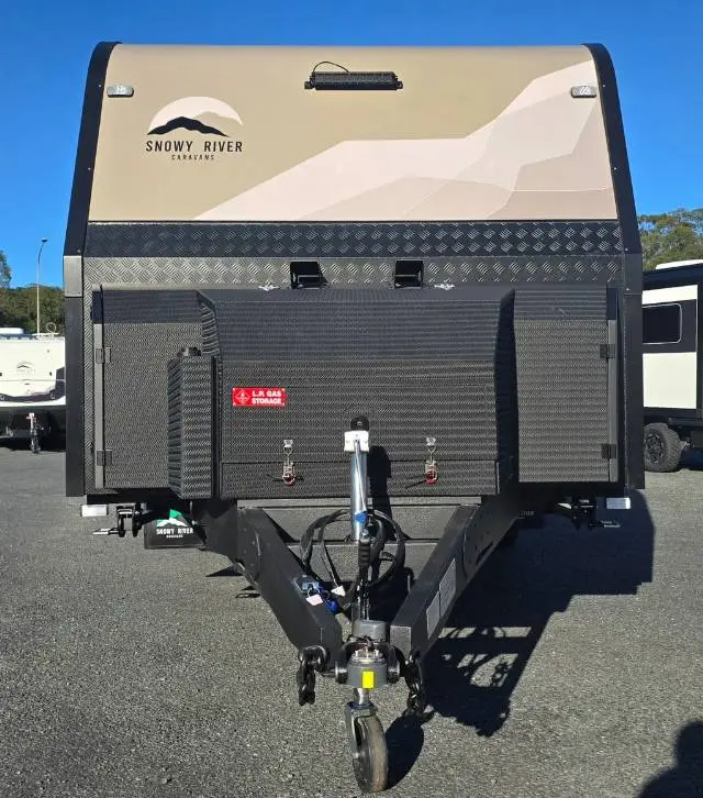 NEW 2026 SNOWY RIVER SRT18