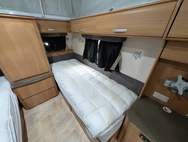 USED 2009 JAYCO STERLING