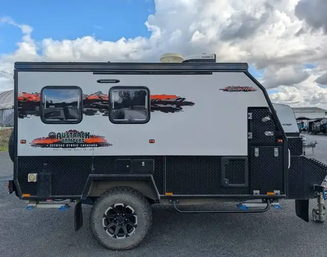 USED 2022 AUSTRACK CAMPERS TANAMI 11